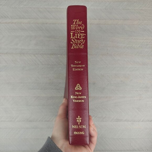 The Word In Life Study Bible New Testament Edition NKJV Red Genuine Leather 1993 - Picture 3 of 12